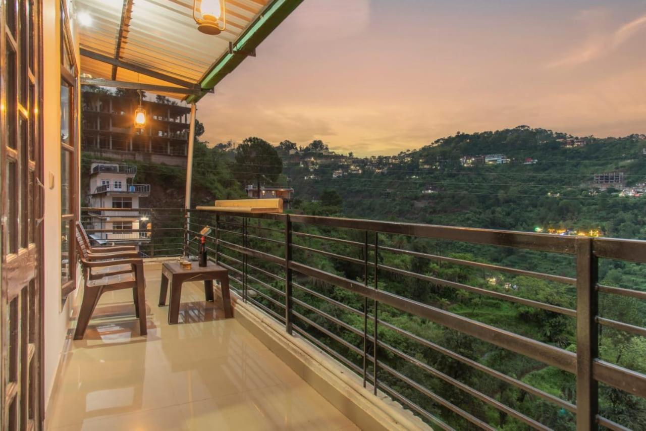 Mountain Height Kasauli Apartamento Exterior foto