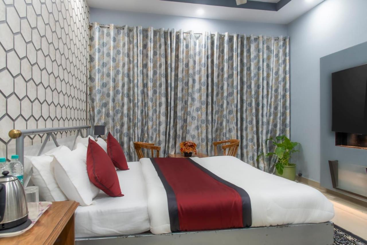 Mountain Height Kasauli Apartamento Exterior foto